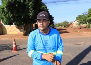 Rotina de trabalho dos “Proincs’” que ajudam na manutenção da cidade começa antes das 7 horas