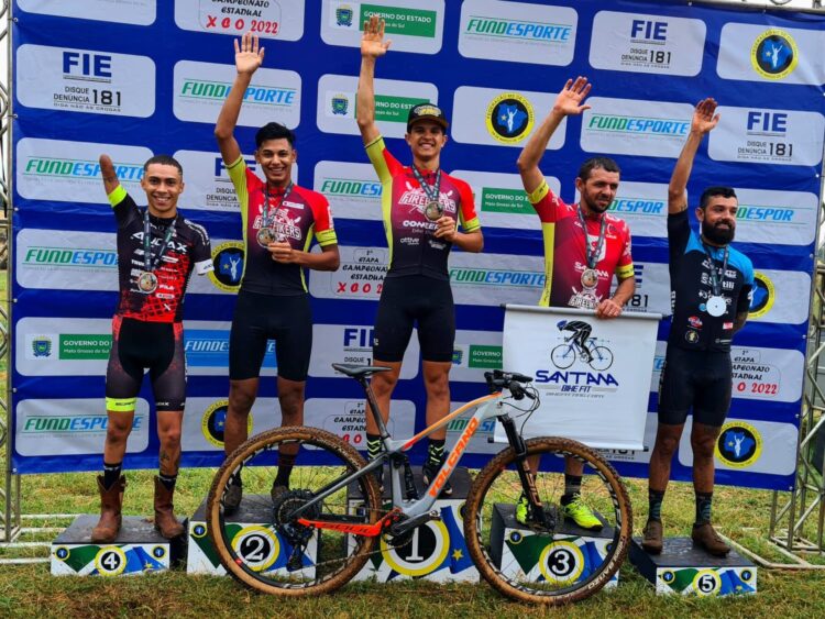 Quinze atletas do FireBikers conquistam lugares mais altos do pódio em 9 categorias em Campeonato Estadual
