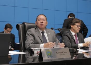 Deputado Gerson Claro quer ampliar publicidade sobre isenção em cartórios