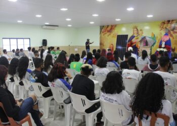Em Corumbá, projeto ensina consumo consciente da energia elétrica para crianças e adolescentes