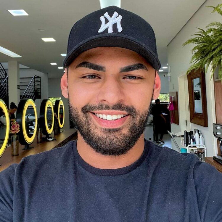 Corpo de cabeleireiro desaparecido desde sábado é encontrado no Rio Paraná em MS