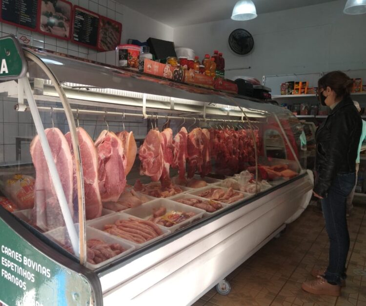 Com preço da carne vermelha nas alturas, nutricionista fala sobre outras alternativas nutritivas