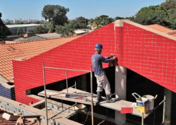 Prefeitura lança licitação para concluir obras da Emei São Conrado e planeja terminar outras 6 escolas