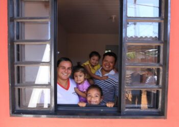 Prefeitura entrega mais 40 moradias para famílias da comunidade Cidade de Deus