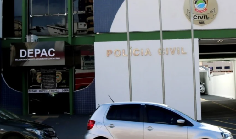 Mulher sofre sequestro relâmpago na Capital e ladrões levam R$ 5 mil, joias e cartões