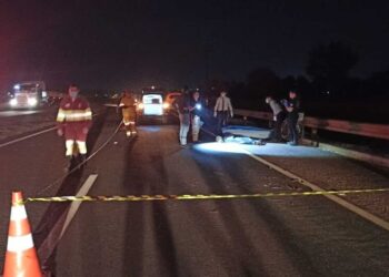 Menina de 6 anos morre atropelada ao se soltar das mãos do pai e atravessar a BR-163