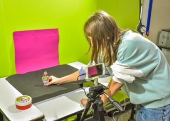 Aulas de audiovisual e circo encantam alunos da Rede Municipal de Ensino