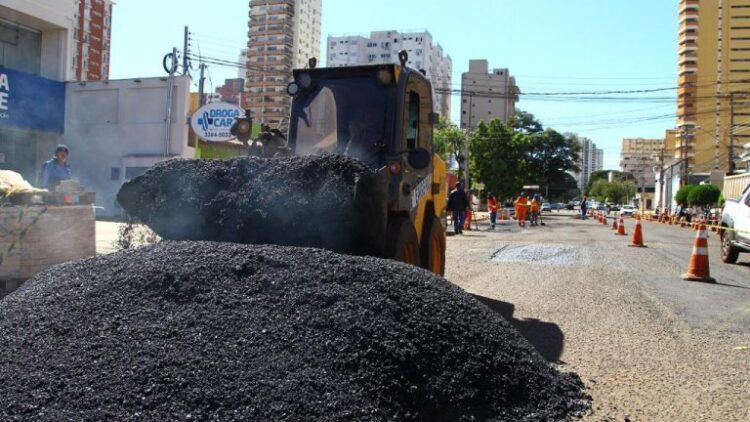 Prefeitura finaliza recapeamento da 15 de novembro nesta quarta-feira