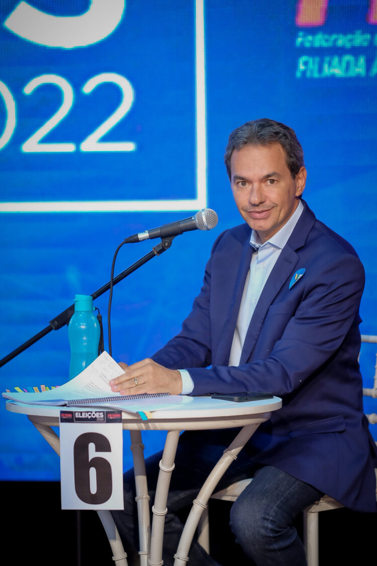 Na Fetems, Marquinhos assegura equiparação salarial e gestão democrática na educação