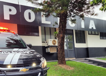 Bebê de 3 meses é jogado no chão por padrasto e tem traumatismo craniano