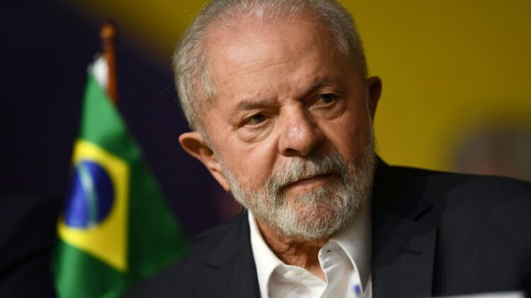 “Brasil não merece o ódio que se instaurou”, diz Lula após morte de outro petista