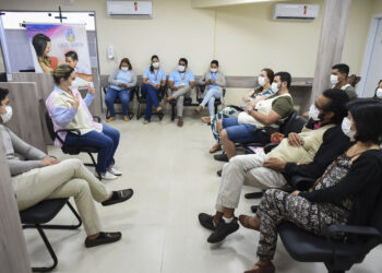 Cassems realiza curso Casal Grávido com orientações sobre gestação para pais e mães gestantes