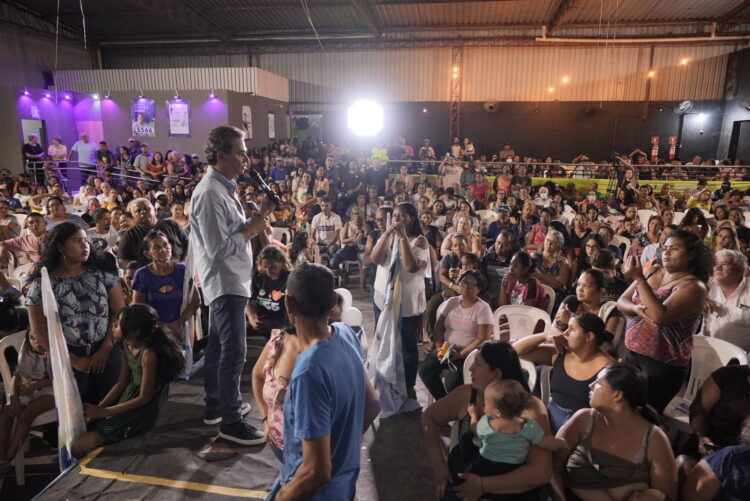 Corumbaenses vão a evento de Marquinhos que firma compromisso com Pantanal