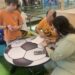 Shopping da Capital amplia ponto de troca de figurinhas da Copa do Mundo 2022