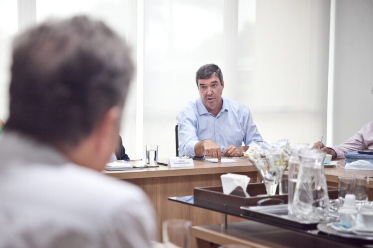 Riedel quer parcerias para o futuro e celebra R$ 10 milhões para pesquisas em MS