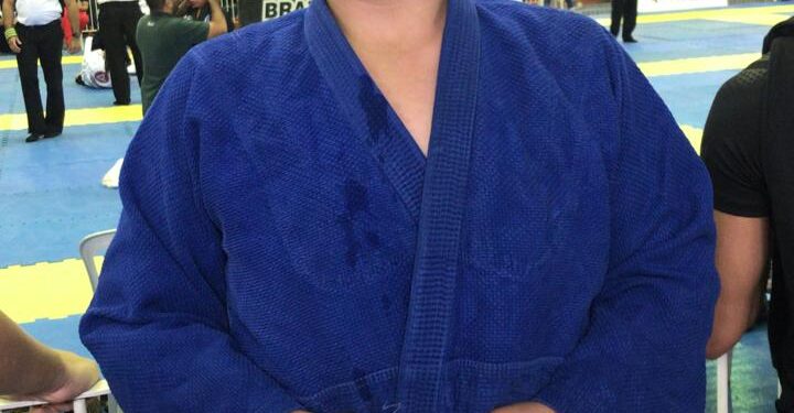 “Falta patrocínio, irei de capivara”: Lutador ousa ao divulgar rifa pra disputar Mundial de Jiu-jitsu