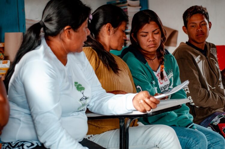 Povo Kadiwéu participa de capacitação sobre viveiros para cultivos de espécies do Pantanal