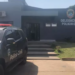 Jovem morre por atropelamento e placa de carro é encontrada ao lado do corpo
