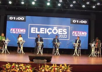 Denúncia de corrupção, aumento de impostos e apelo a Fake News marcam participação de Riedel no debate Fetems