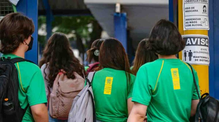 Especialistas dizem que Ideb durante a pandemia não reflete a realidade dos estados