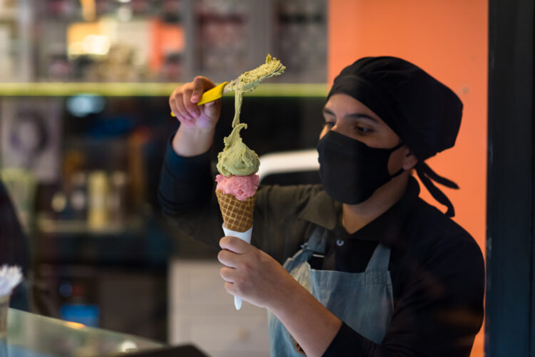 Gelateria celebra Dia do Sorvete com ação solidária em prol das crianças com câncer