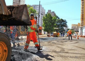 Neste sábado, a Rui Barbosa fica interditada em um trecho para recapeamento