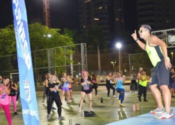 Política de esporte estrutura espaços para práticas de lazer e incentiva atletas de rendimento