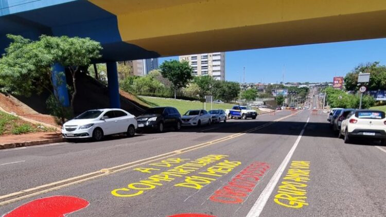 Prefeitura e Grupo Amor Vida promovem intervenção artística em prol da campanha de prevenção ao suicídio