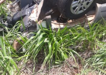 Uno se parte ao meio durante colisão e 2 mulheres são socorridas em estado grave