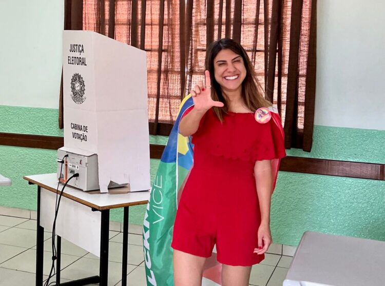 MS elege Camila Jara, a deputada federal mais jovem do PT no Brasil