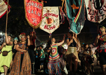 Abre-alas para 2023, parada carnavalesca do Campão foi uma explosão de alegria