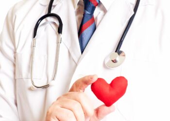 Dia do Coração: saiba as diferenças entre sintomas de infarto em mulheres e homens