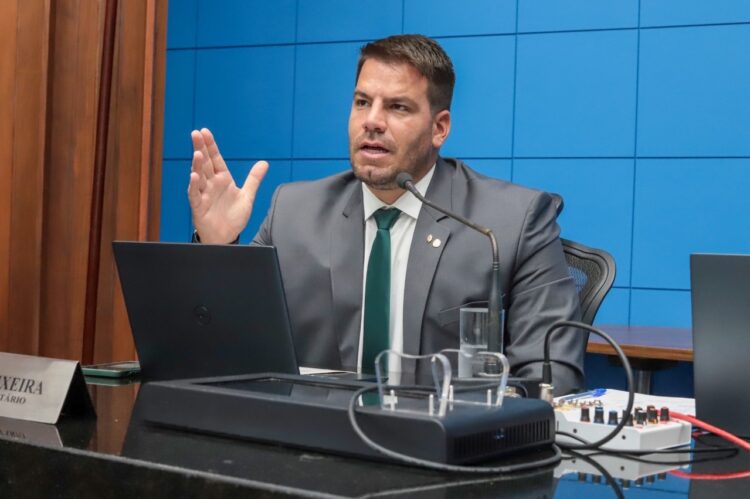 Campanha de Contar denuncia armação e pergunta quem pagou Olarte para atacar o Capitão