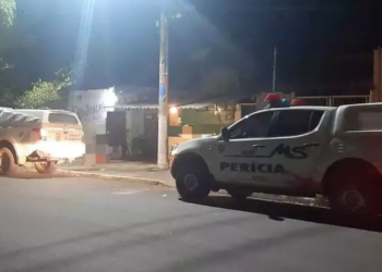 Cabeleireiro é encontrado morto sentado em vazo sanitário em salão de beleza