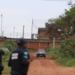 Possível túnel é encontrado por morador perto do presídio de Segurança Máxima e mobiliza policiais