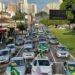 “Aos 45 do segundo tempo”, apoiadores de Bolsonaro saem em carreata pedindo votos na Capital