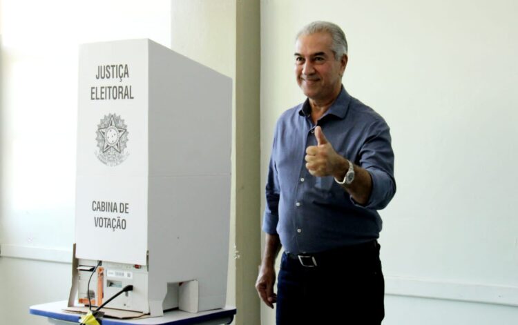 Azambuja vota na Capital, faz avaliação do Governo e diz que confia em Riedel no 2º turno
