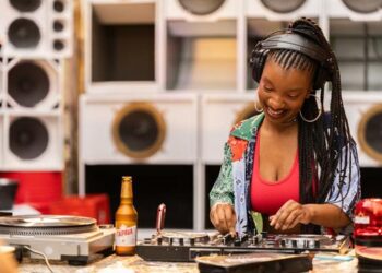 Itaipava lança Campanha de Verão com revival dos icônicos anos 2000