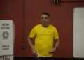 Bolsonaro vota no Rio de Janeiro, cumprimenta apoiadores e não fala com imprensa