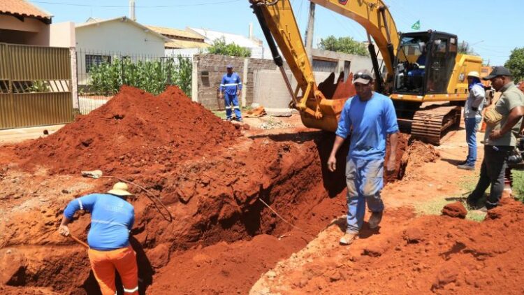 Começa drenagem no Residencial Oliveira que terá 16 ruas pavimentadas na Capital