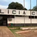 Motociclista obriga adolescente a subir em moto e a estupra perto de cemitério
