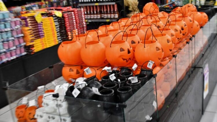 Halloween vira tradição e festa deve movimentar mais de R$ 1,5 milhão na Capital