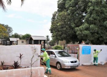 Cemitérios públicos vão abrir às 7 horas para receber 216 mil visitantes no Dia de Finados