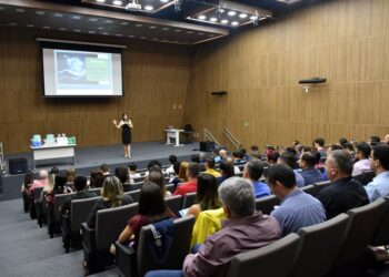 IEL está com inscrições abertas para líderes que desejam aperfeiçoar suas habilidades