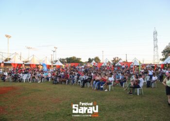 Praça do Universitário lota para 21ª edição do Sarau no Parque
