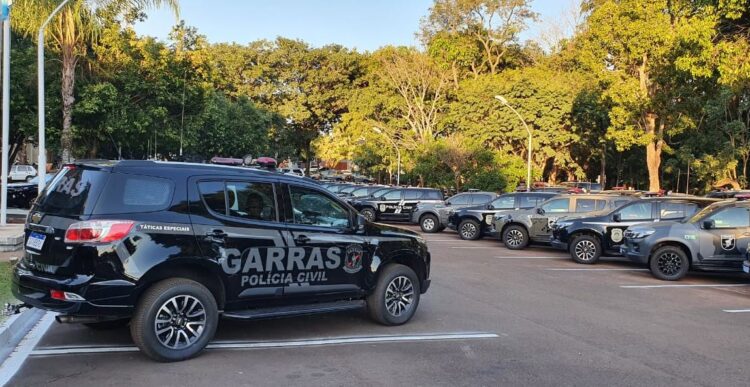 Garras prende quadrilha que roubou joias de idosa, quase fugindo no Aeroporto Internacional