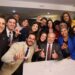 Jovens entregam carta com propostas de políticas para a juventude ao presidente Lula
