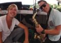 Dupla Goldfish colabora com multi-instrumentalista Xavier Rudd para reinterpretar a faixa ‘We Deserve To Dream’