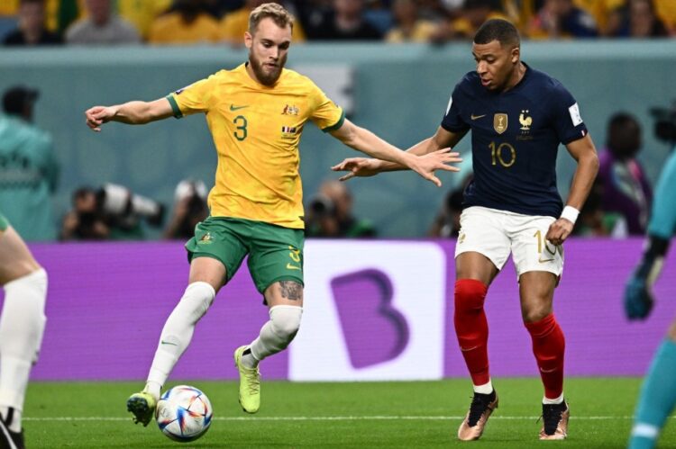 Atual campeã, França goleia Austrália de virada em estreia na Copa do Mundo