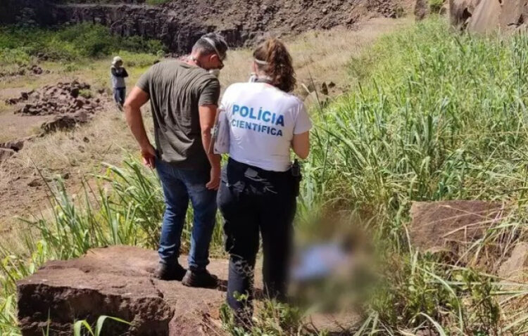 Corpo de homem é encontrado a 30 metros de onde filha foi estuprada e morta em 2021